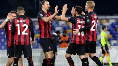 ميلان ينافس ليفربول على صفقة الموسم 