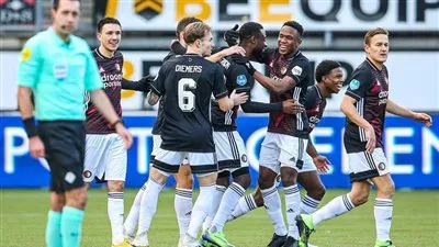 فينورد يضرب سبارتا بثنائية في الدوري الهولندي 