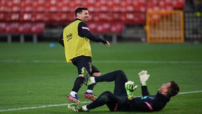 ميسي يوجه ضربة قاتلة لبرشلونة