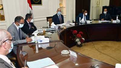 وزير الإسكان:الرئيس عبد الفتاح السيسى وجه بتطوير الريف المصرى بالكامل