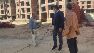 رئيس جهاز مدينة ملوى الجديدة يتفقد أعمال تنفيذ 1024 وحدة سكنية بمشروع 