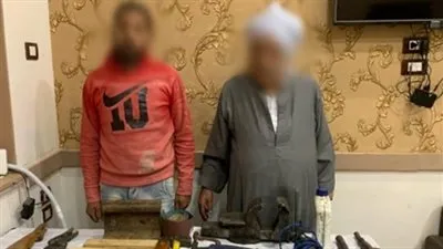 ضبط ورشة بأسيوط لتصنيع الأسلحة النارية والاتجار فيها