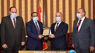 بحضور رئيس 'المركزي للتنظيم والإدارة'.. 'الوطنية للصحافة' تفتتح أول صالون ثقافي