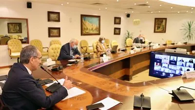 وزير الاتصالات يشهد اطلاق الدورة من برنامج 