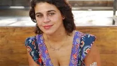 الموت يفجع الفنانة منى هلا