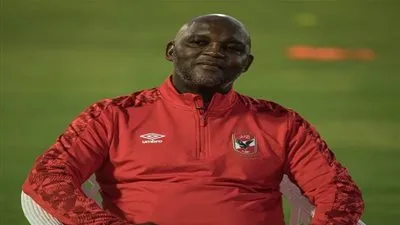 موسيماني يفاضل بين أكرم توفيق وحمدي فتحي أمام بيراميدز