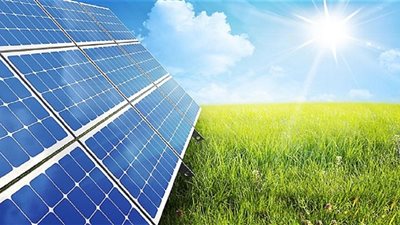 الكهرباء: نستهدف زيادة حجم الطاقة المتجددة إلى 42% بحلول عام 2035