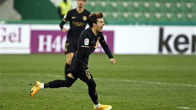 في غياب ميسي.. برشلونة ينجز مهمة إلتشي بنجاح 