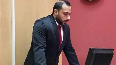 أسرة الفجر تهنئ الطبيب مصطفى يوسف بحصوله على الماجستير