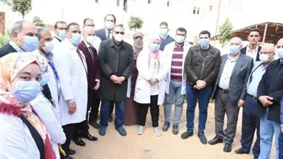 محافظ الشرقية يقف على حالة شبكة غازات الأكسجين بمستشفى فاقوس