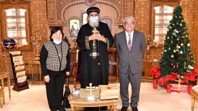 البابا تواضروس يستقبل سفير الفلبين وبنجلادش