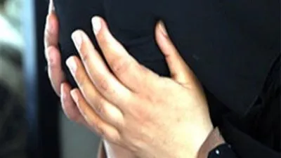 بعد تأجيل محاكمته.. تفاصيل اعتداء طبيب على مريضة وهتك عرضها بالشرقية