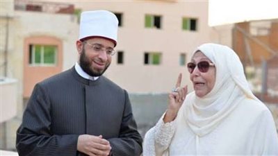 بكاء الشيخ أسامة الأزهري متأثرًا أثناء الحديث عند الدكتورة عبلة الكحلاوي 