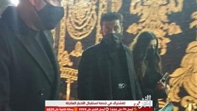 محمد سامي وشقيقته ريم في عزاء محمد الصغير