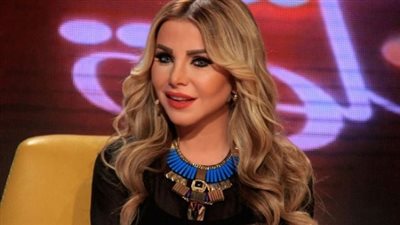 رزان مغربى: 