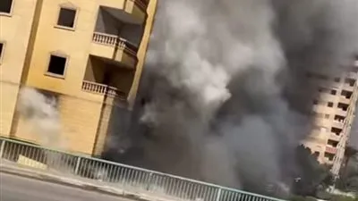 إغلاق الطريق الدائري بسبب عقار مُشتعل بالطوابق.. وإجراء تحويلات مرورية