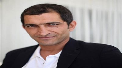 محكمة القضاء الإداري ترفض دعوى تجديد جواز سفر عمرو واكد