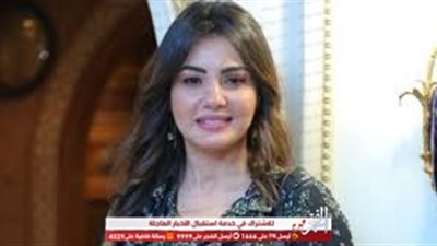 دينا فؤاد تواصل تصوير 