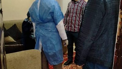 فرق طبية مدربة لمتابعة حالات كورونا بالعزل المنزلي (صور)