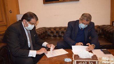 غرفة القاهرة التجارية توقع مذكرة تفاهم لانشاء منصة للتجارة الإلكترونية