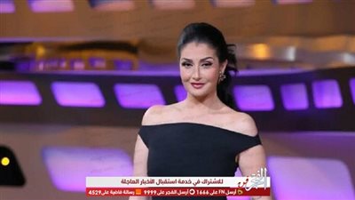 غادة عبد الرازق تحتفل بفوز الأهلي على الدحيل القطري (صورة)