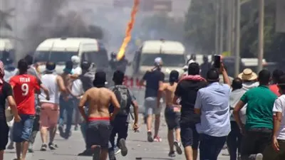 الاحتجاجات في تونس تسفر عن اعتقال أزيد من 1600 شخص