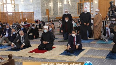 وزير الأوقاف ومحافظ جنوب سيناء ورئيس 'الأعلى للإعلام' يؤدون صلاة الجمعة في شرم الشيخ