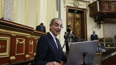 عمرو طلعت لـ