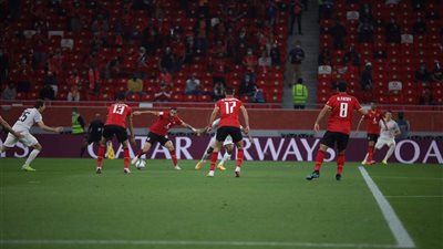 بعد مرور 30 دقيقة - بايرن ميونيخ يتقدم على الأهلي.. وإصابة معلول