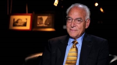 فاروق الباز: مسبار الأمل يرفع من الروح المعنوية للشباب بالإمارات