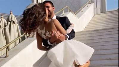 شاهد.. دينا داش وزوجها يرقصان بعد عقد قرانهما