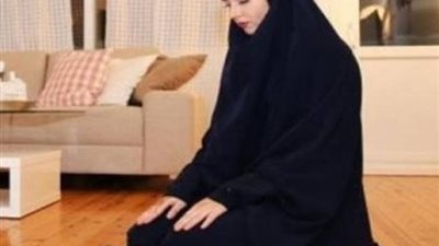 الحب بين الزوجين.. مواقف وقصص بين الرسول وزوجته السيدة عائشة