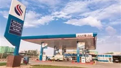 وزير المالية السوداني: عدم  رفع الدعم عن البنزين والغاز حتي نهاية العام 