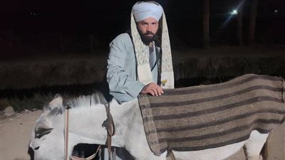 الافراج عن صاحب رحلة الحمار من الجيزة إلى أسوان في المنيا