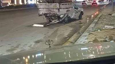 ننشر صورة السيارة المصطدمة بسيارة الإعلامي عمرو أديب في حادث طريق دهشور