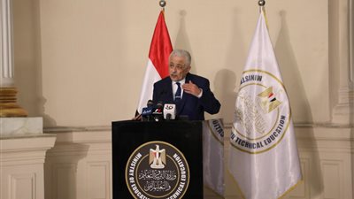 وزير التعليم يكشف ضوابط النجاح حسب الامتحان الموحد.. ومواصفات الورقة الامتحانية