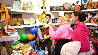 بالفيديو.. مشاركو معرض 