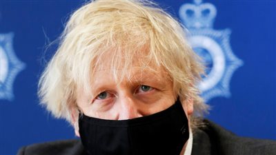 جونسون يعلن رفع قيود الإغلاق العام بـ