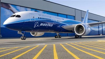 طائرة من طراز بوينج 757 تهبط اضطراريًا في ولاية يوتا الأمريكية