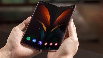 سامسونج تمدد فترة تجربة أحدث هواتفها القابلة للطي Galaxy Z Fold 2 إلى 100 يوم
