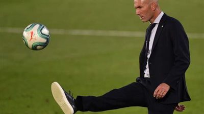 ريفالدو: زيدان مدرب لا ينبغي التشكيك في عمله