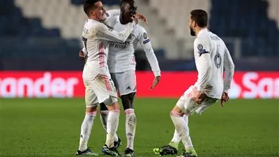 آخر تطورات تجديد عقد نجم ريال مدريد