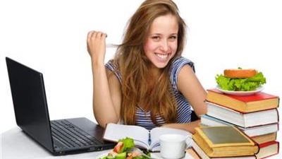 أطعمة ومشروبات لزيادة التركيز في فترة الامتحانات