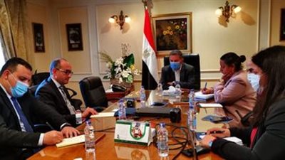 وزير قطاع الأعمال يبحث فتح فروع خارجية جديدة لشركة النصر    