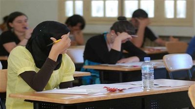 دعاء الامتحان.. أدعية لا يفوتك ترديدها قبل دخول لجان الامتحانات