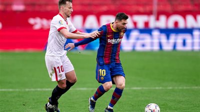 برشلونة يتخطي عقبة إشبيلية بهدفي ميسي وديمبلي