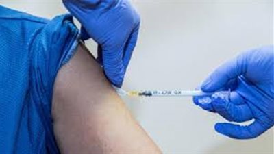 موعد التطعيم وتسجيل بالآلاف.. تفاصيل فتح موقع حجز لقاح كورونا