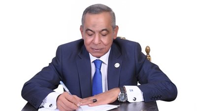 برلماني يتبرع بـ6 قطع أراضي لإقامة مشروعات خدمية بجزيرة الحمودي بقنا (مستند)