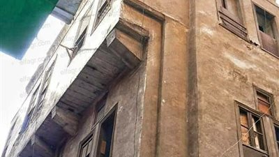 شراء صلبات ومخالفات مالية بـ 850 ألف جنيه في ترميمات منزل عبد الواحد الفاسي  