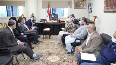 لجنة من رئاسة الوزراء تتابع مستجدات 